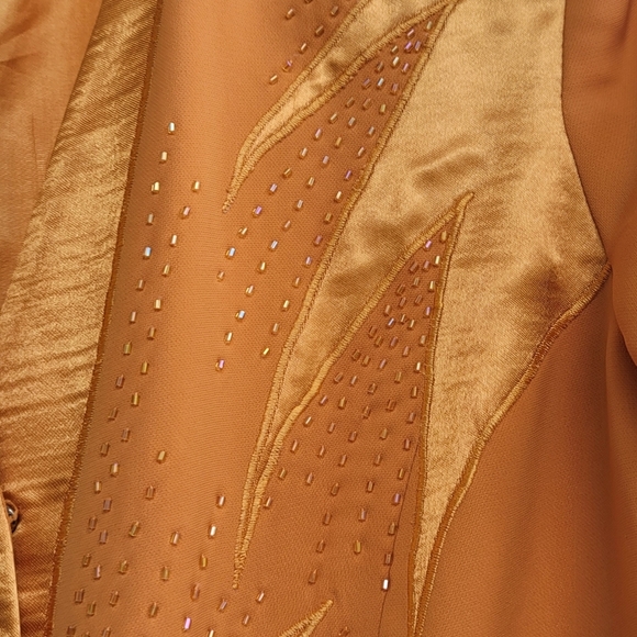 BMI STUDIO Women's 2PC Skirt Suit Crystal EMBELLISHED Long Sleeve Size 10 Golden - Picture 2 of 5